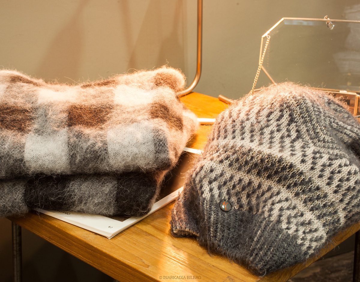 Complementos mujer de lana en slider Inarkadia Bilbao